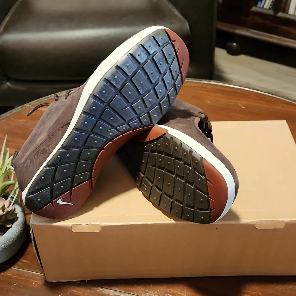 NIB Men's Nike HTM Zoom Macropus Shoe - Baroque Size 9